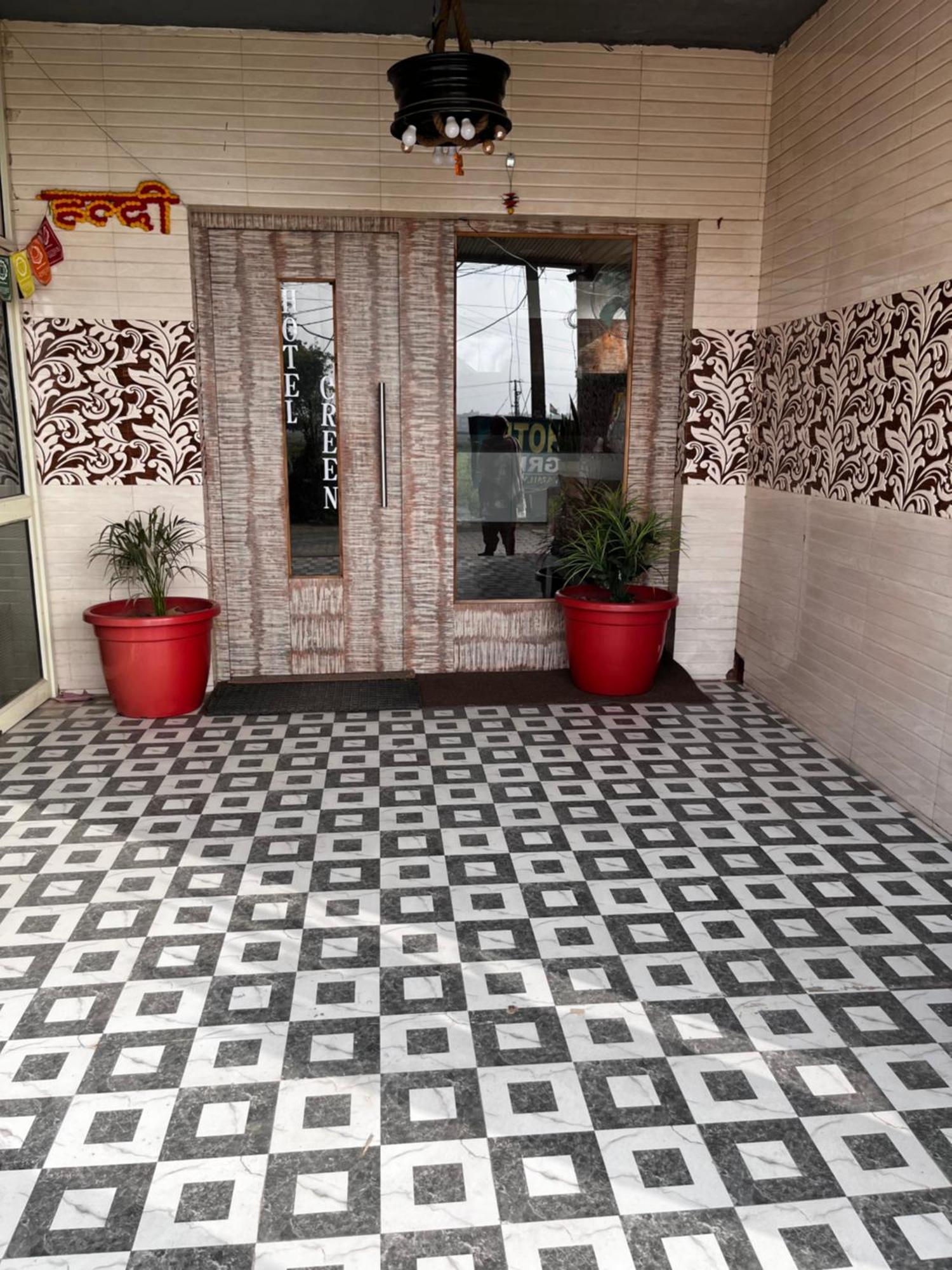 Hotel Green Kharar Exterior photo